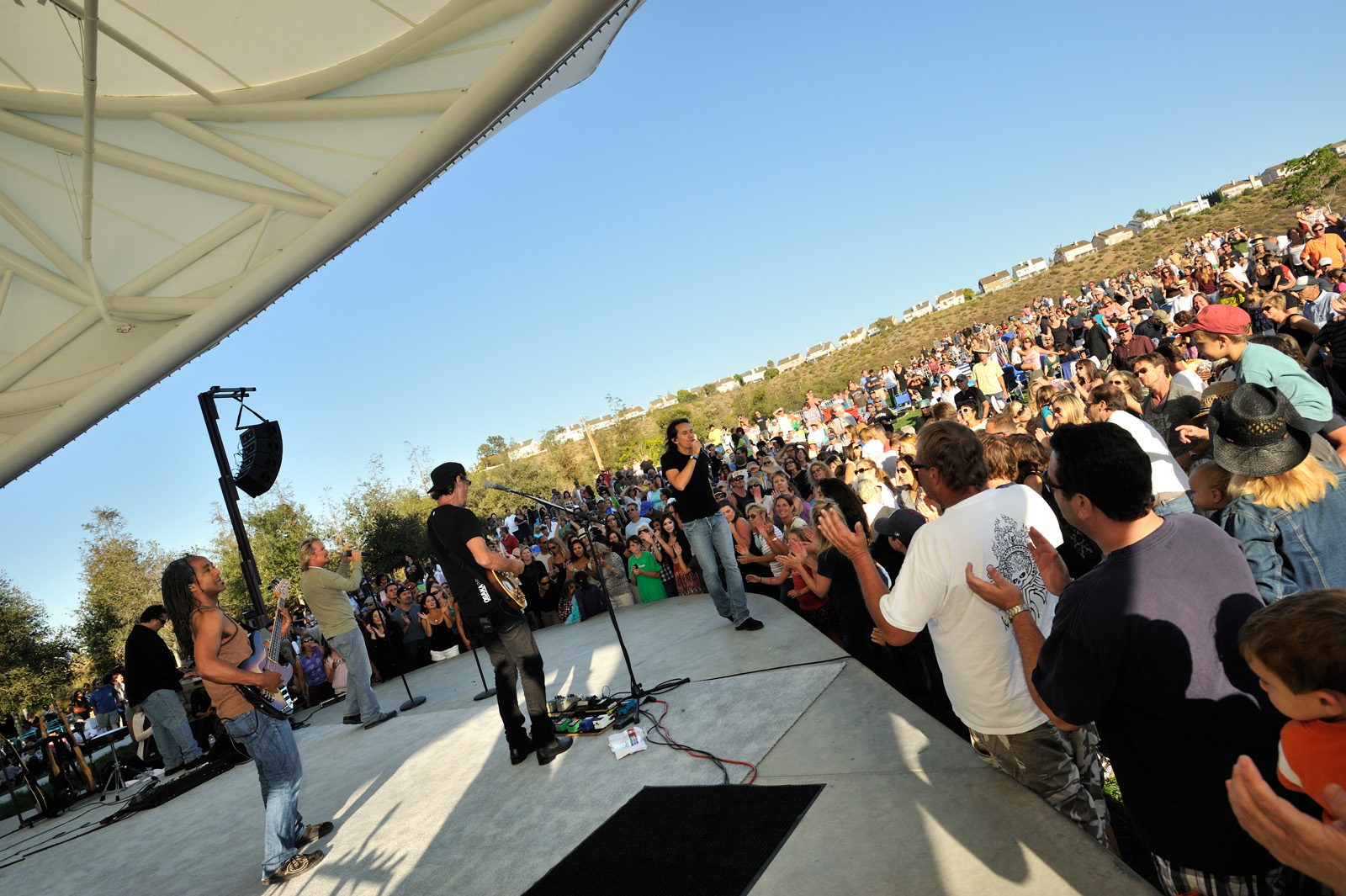 Concert in the Park Pine Mountain Logs Playa Vista