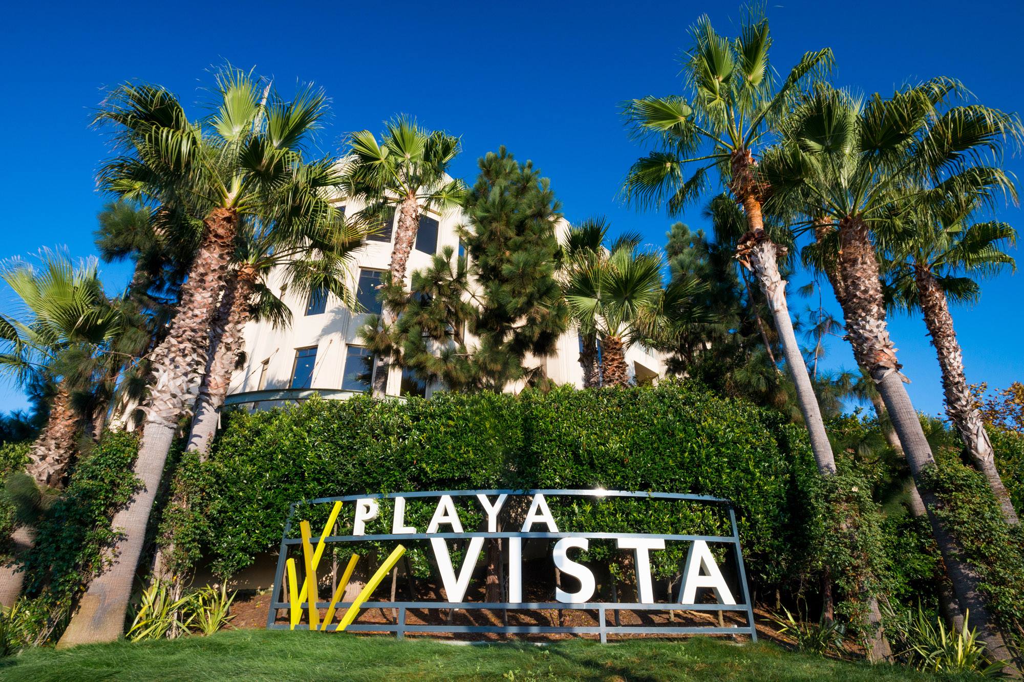 playa vista average rent